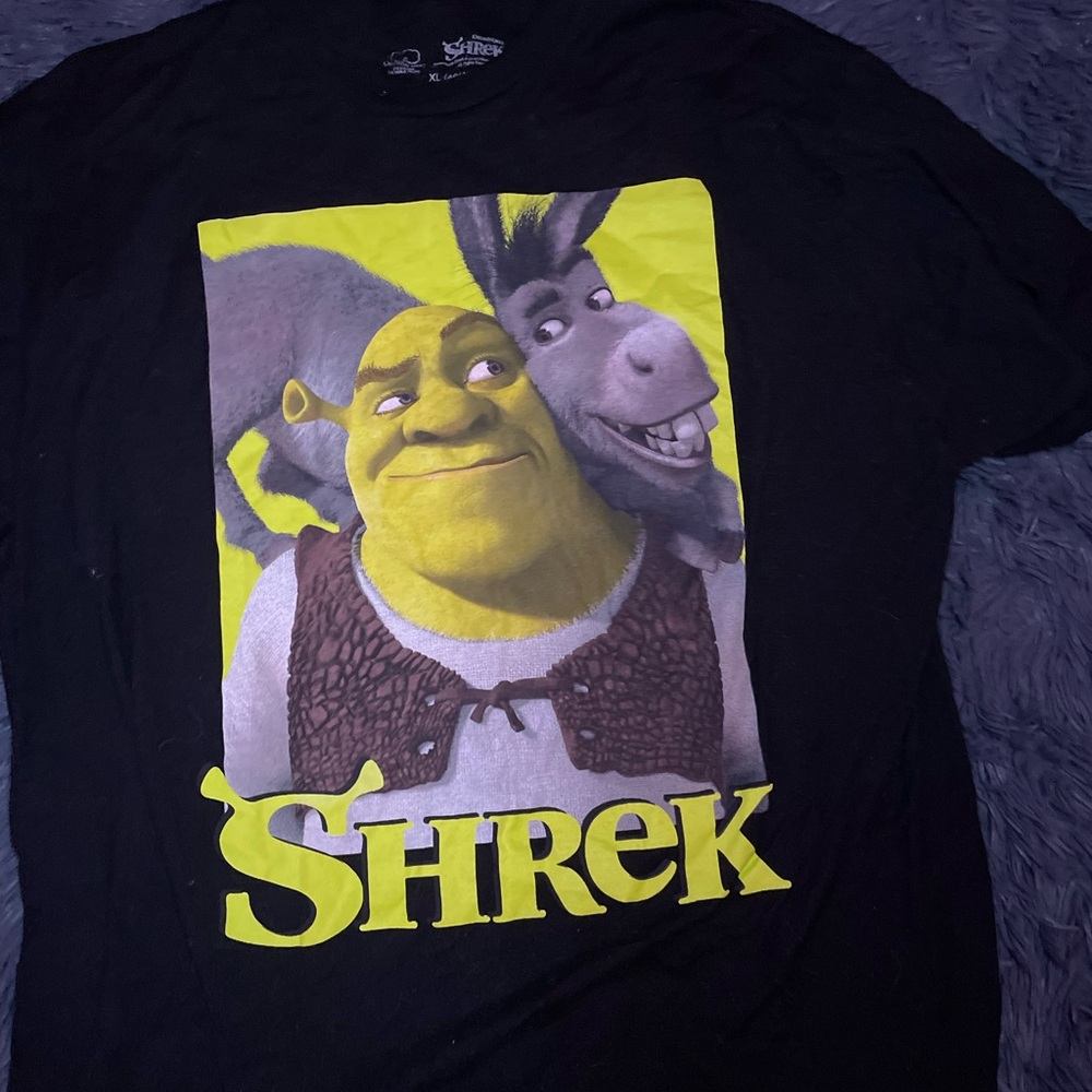 Dream works shrek shirt